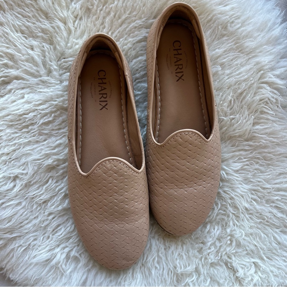 NIB Charix woven tan nude slip Ons 38 - Picture 2 of 6